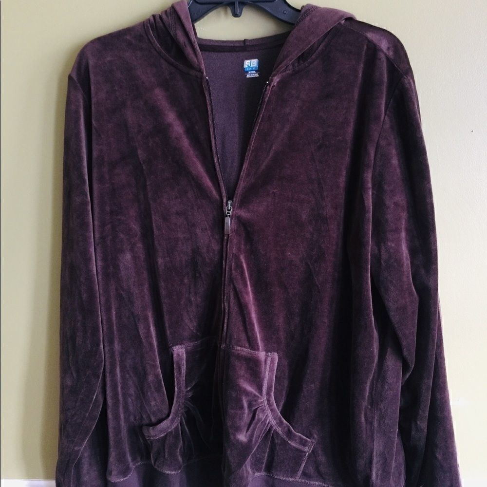 𝅺velour zip up hoodie